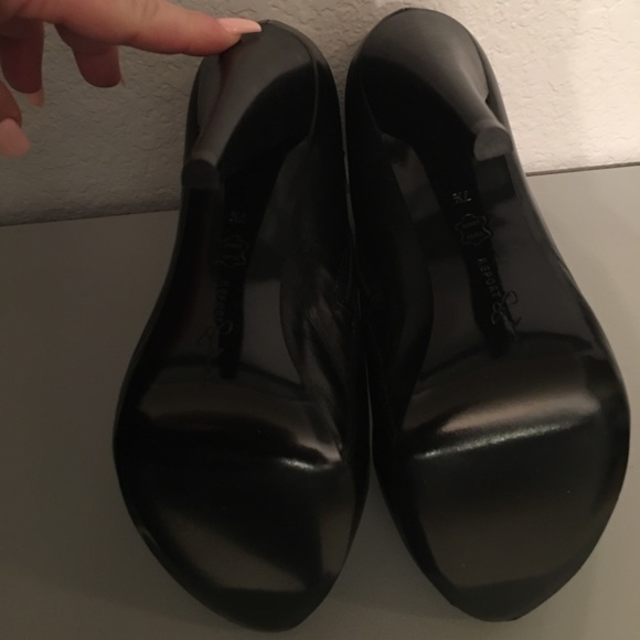 Bowery Report Signature Booties- Look amazing! - Picture 4 of 4